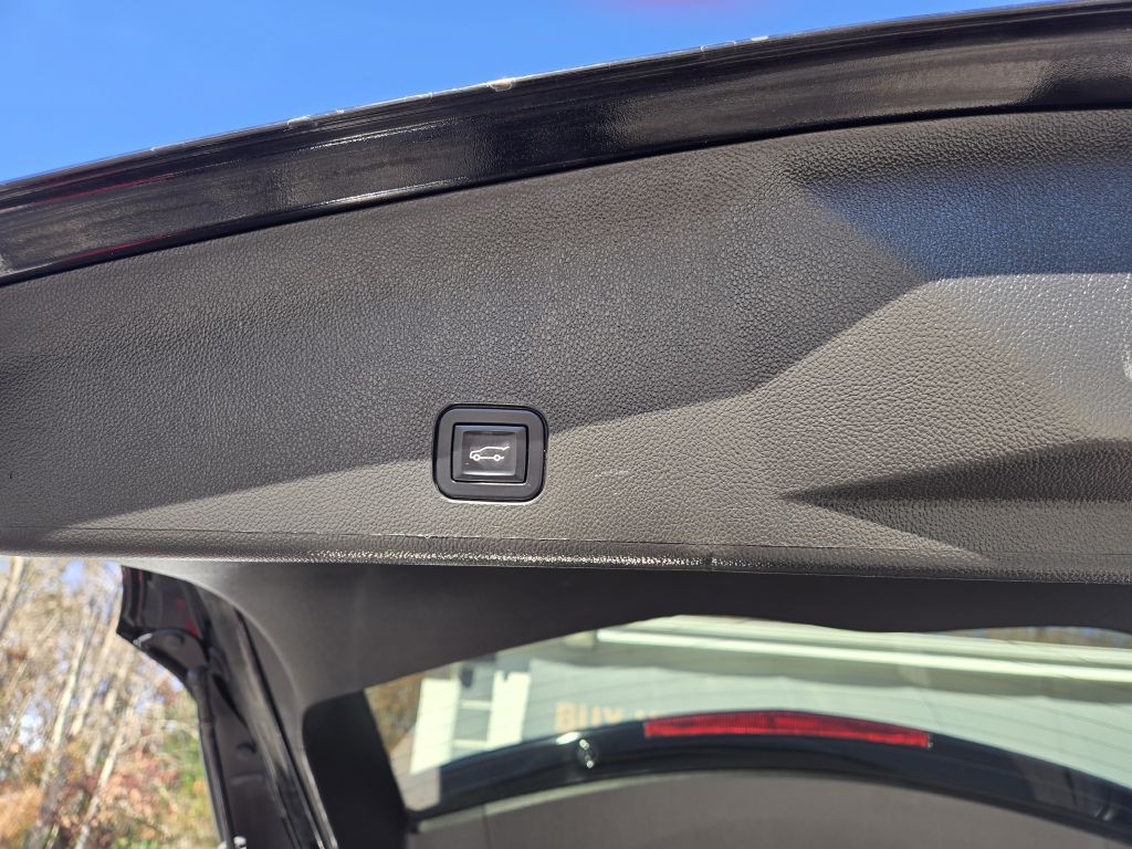 2013 Cadillac SRX Image 11