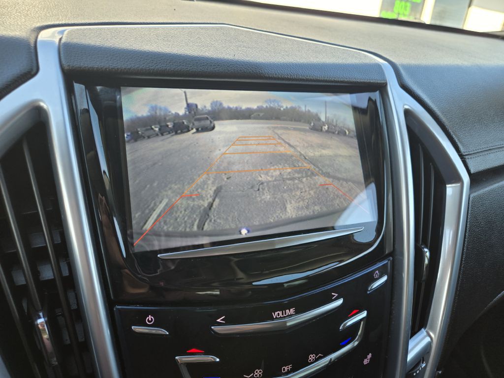 2013 Cadillac SRX Image 18