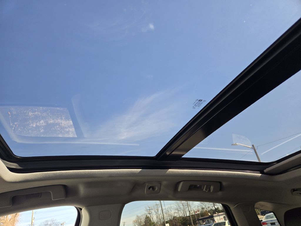 2013 Cadillac SRX Image 20