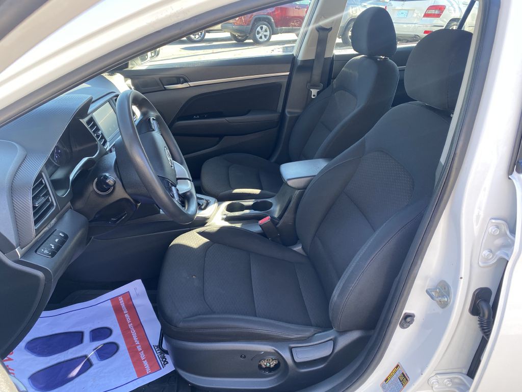 2020 Hyundai Elantra Image 8