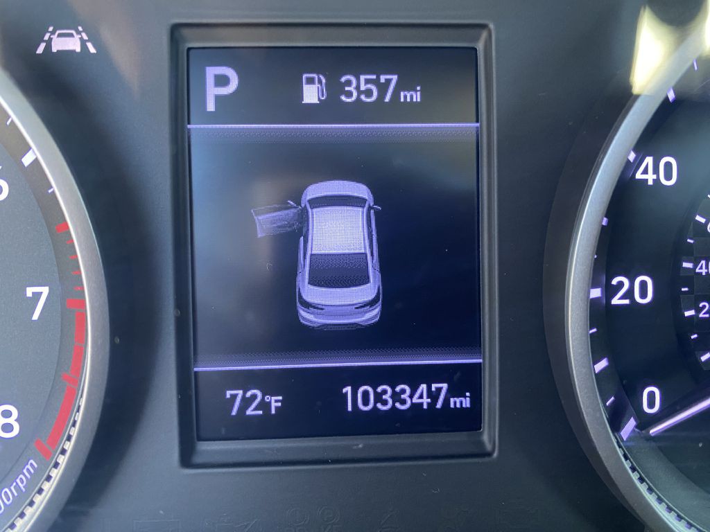 2020 Hyundai Elantra Image 10