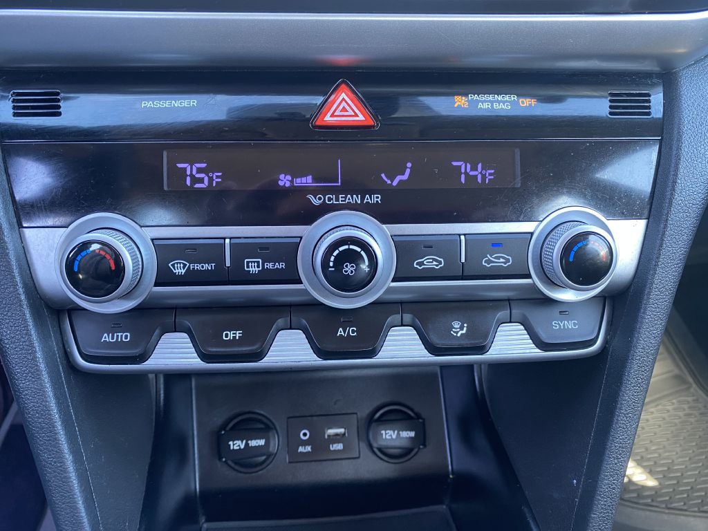 2020 Hyundai Elantra Image 13