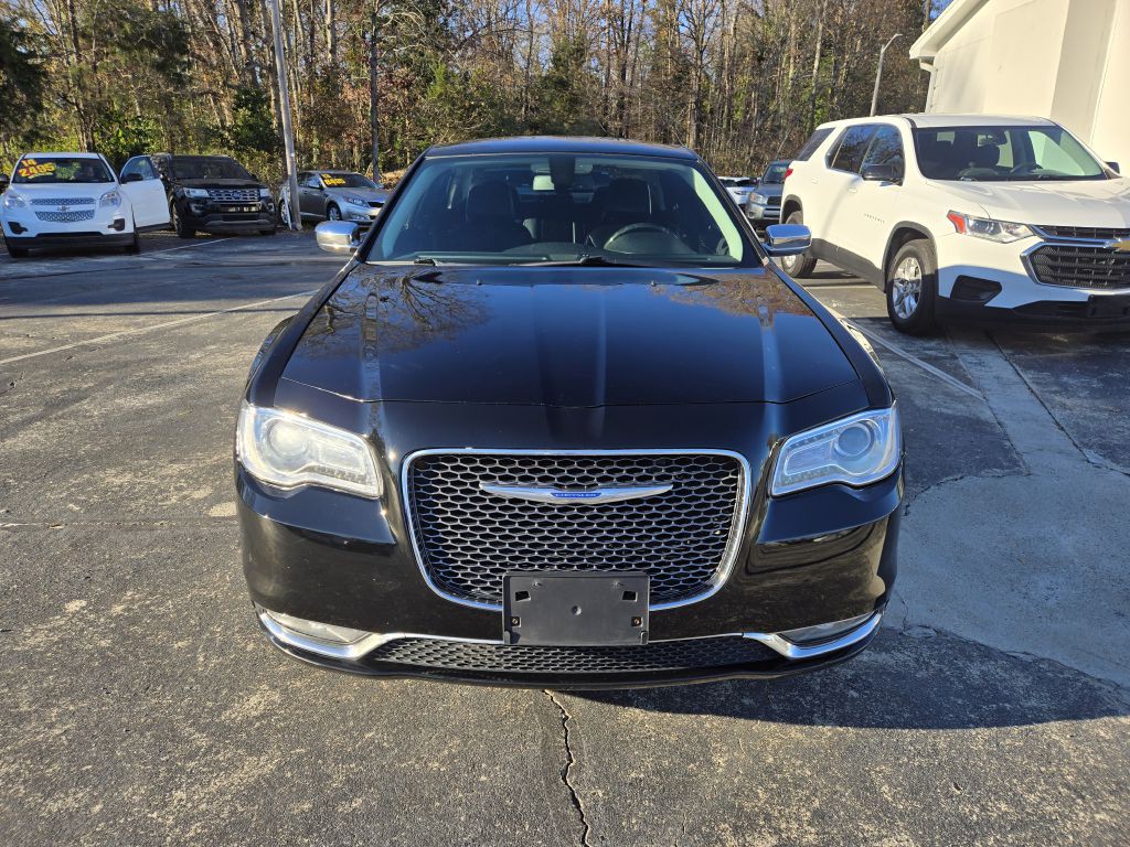 2019 Chrysler 300 Image 2