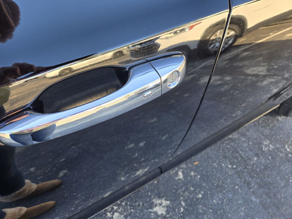 2019 Chrysler 300 Image 9