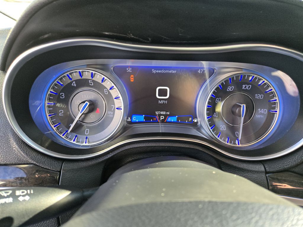 2019 Chrysler 300 Image 14