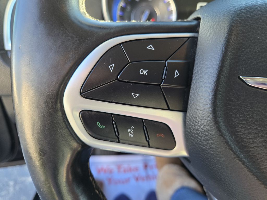 2019 Chrysler 300 Image 22