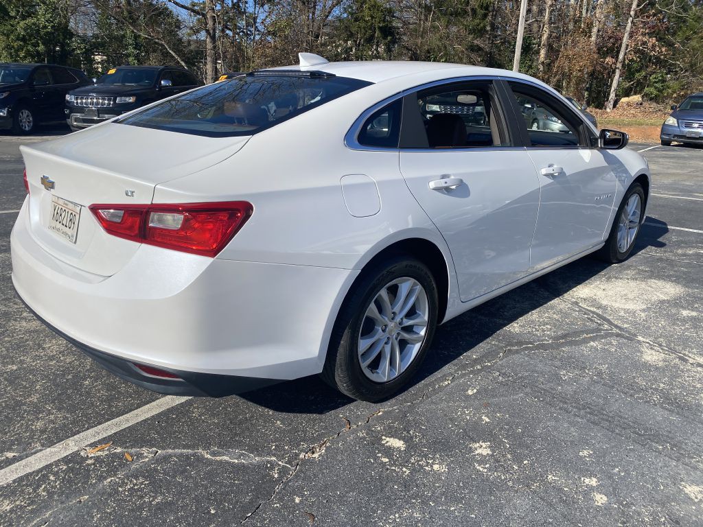 2016 Chevrolet Malibu Image 3