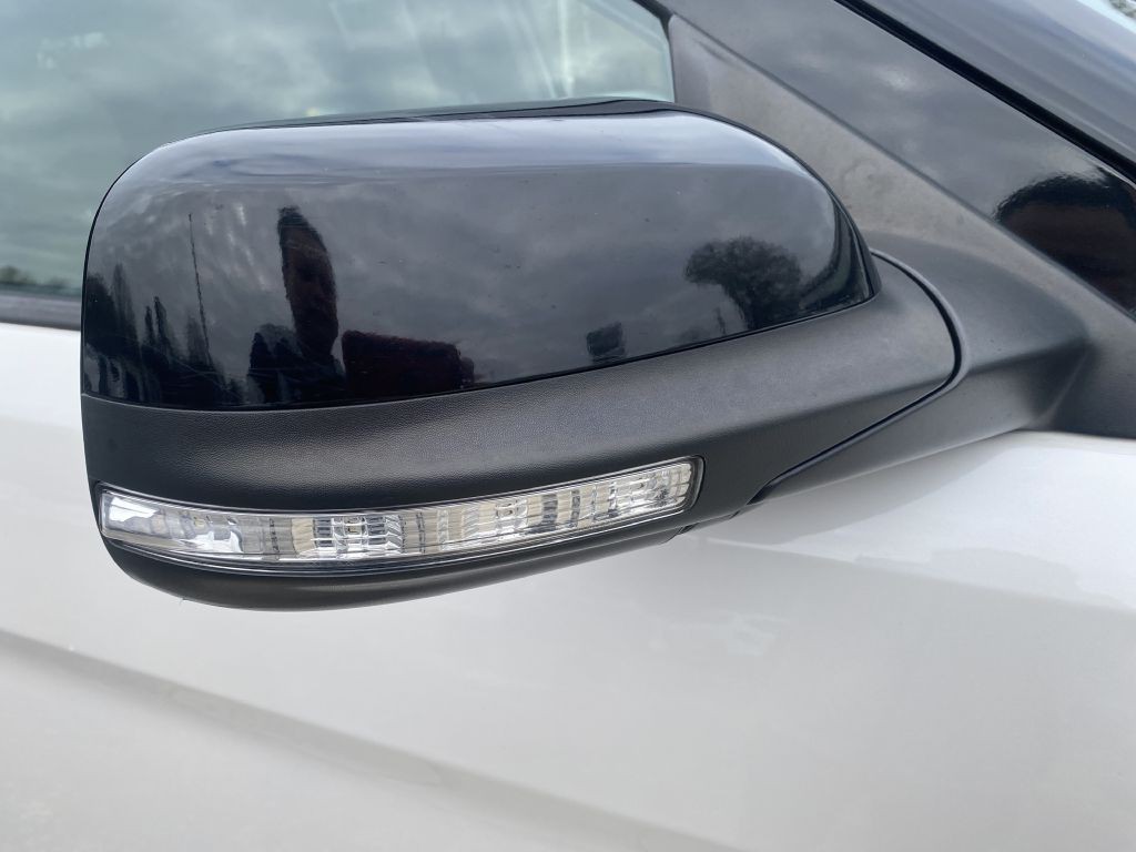 2016 Ford Explorer Image 10