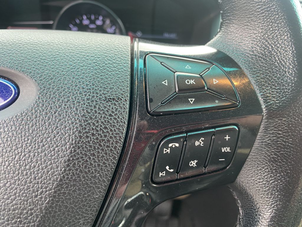 2016 Ford Explorer Image 19