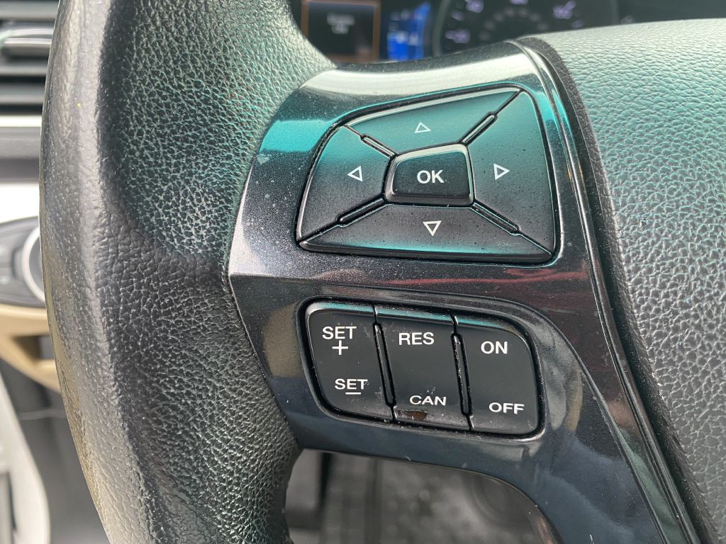 2016 Ford Explorer Image 20