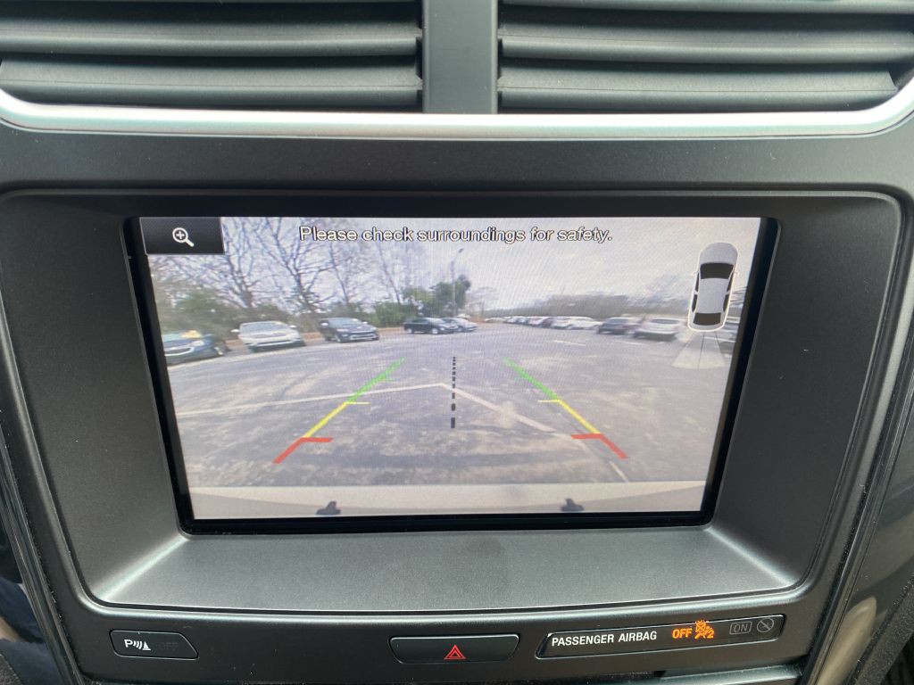 2016 Ford Explorer Image 25