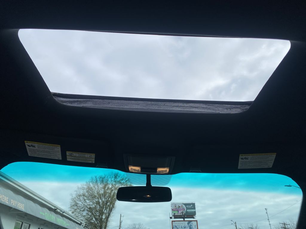 2016 Ford Explorer Image 28