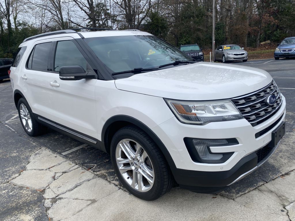 2016 Ford Explorer Image 1