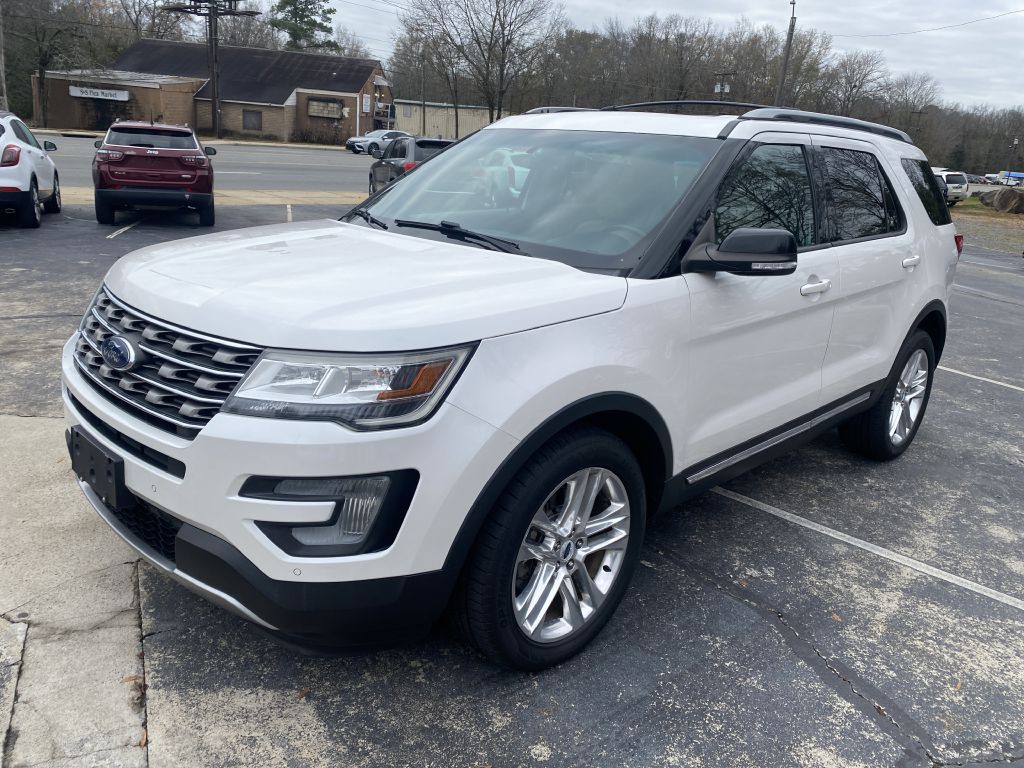 2016 Ford Explorer Image 2