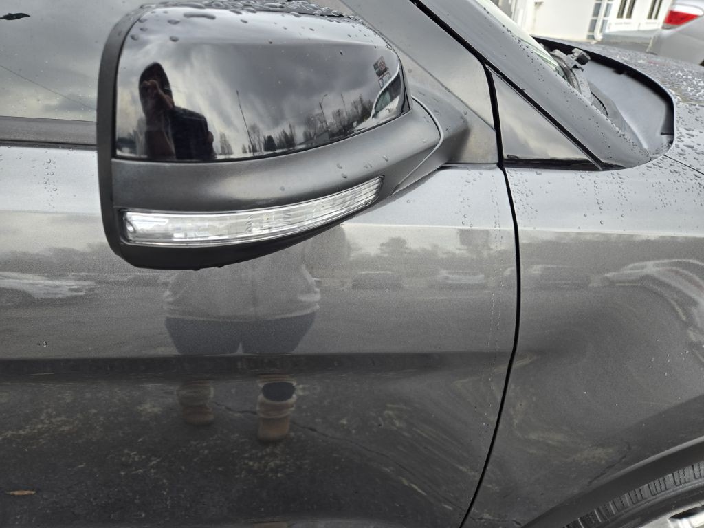 2016 Ford Explorer Image 5