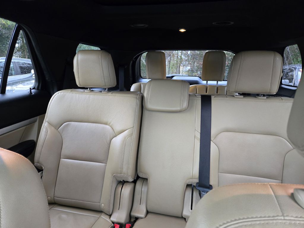 2016 Ford Explorer Image 23