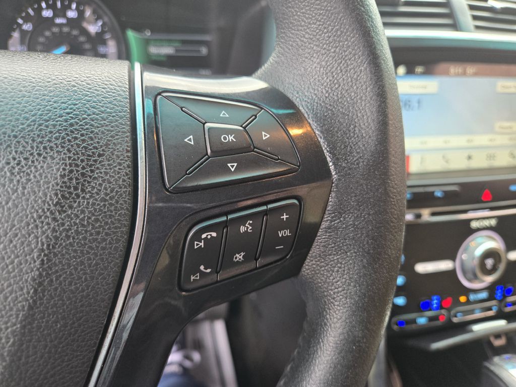 2017 Ford Explorer Image 21