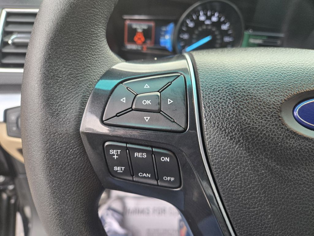 2017 Ford Explorer Image 22