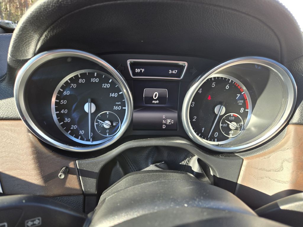 2015 Mercedes-Benz GL-Class Image 23