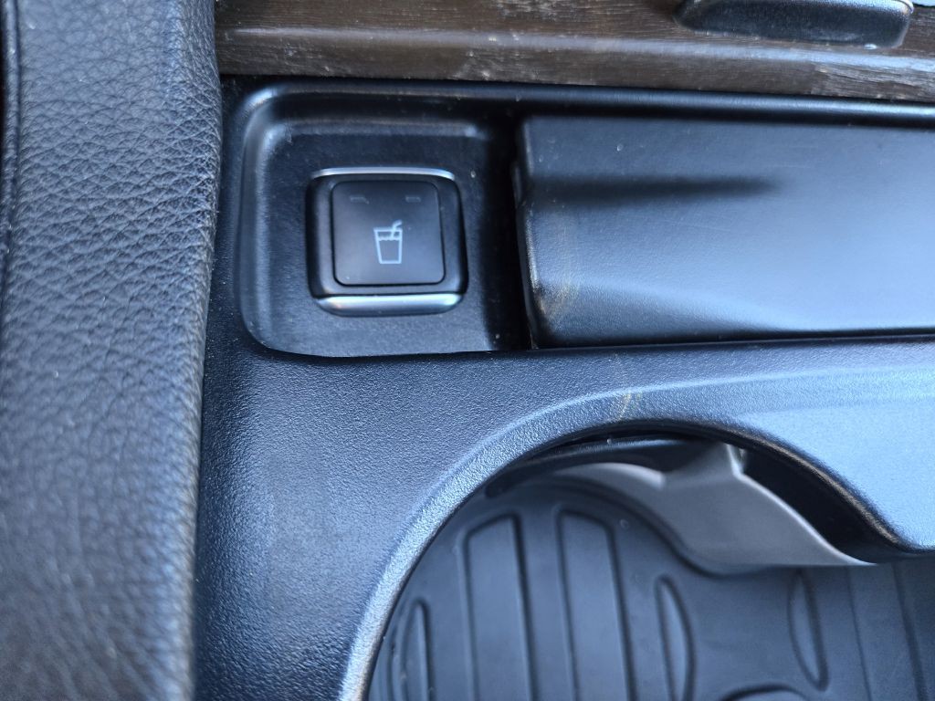 2015 Mercedes-Benz GL-Class Image 33