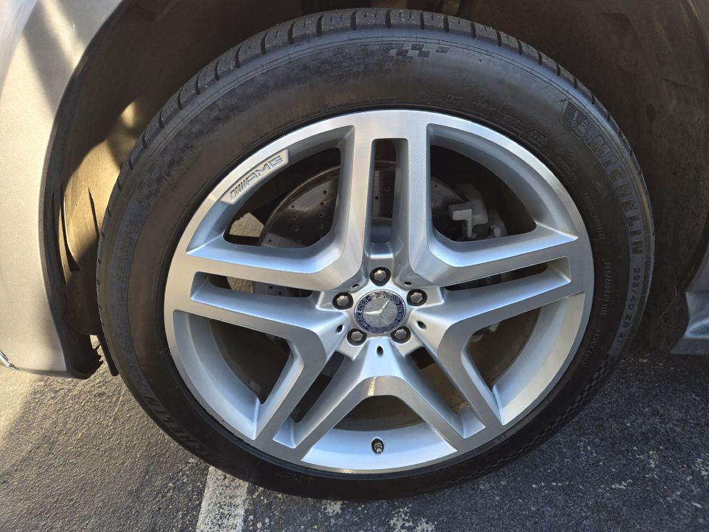 2015 Mercedes-Benz GL-Class Image 34