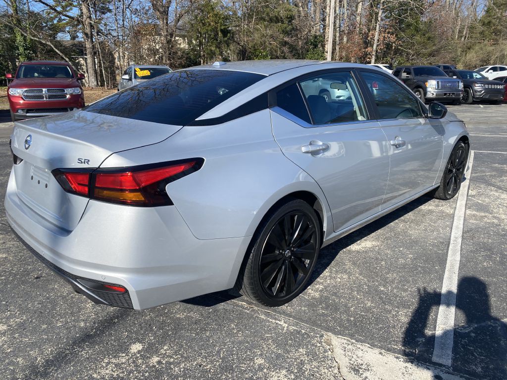 2021 Nissan Altima Image 4