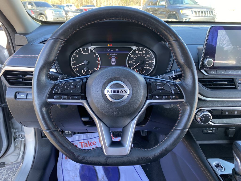 2021 Nissan Altima Image 13
