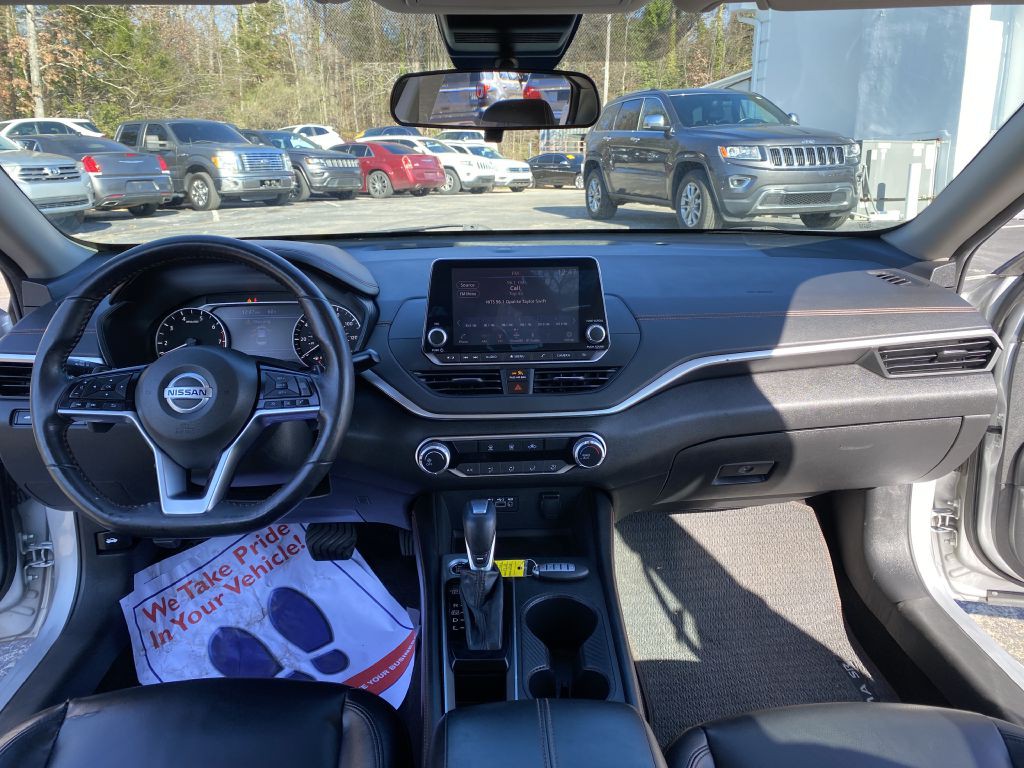 2021 Nissan Altima Image 21