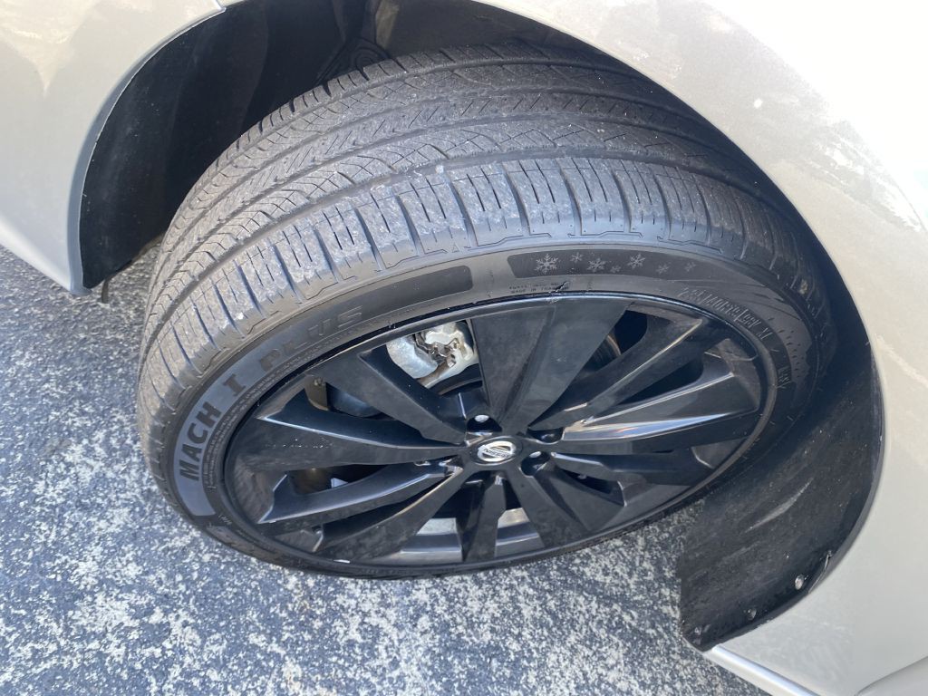 2021 Nissan Altima Image 25