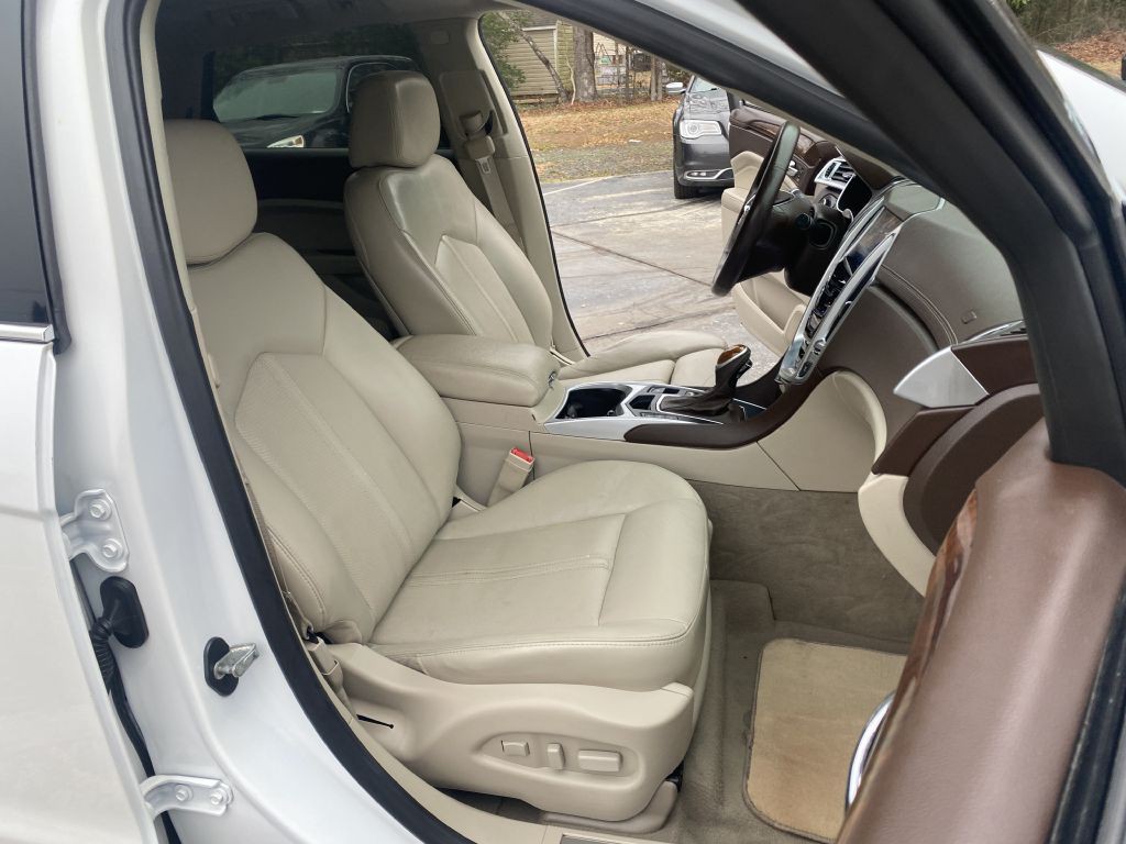 2016 Cadillac SRX Image 10