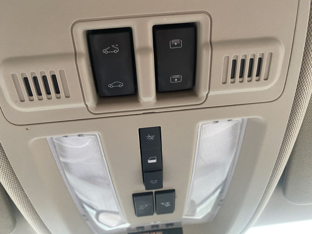 2016 Cadillac SRX Image 19