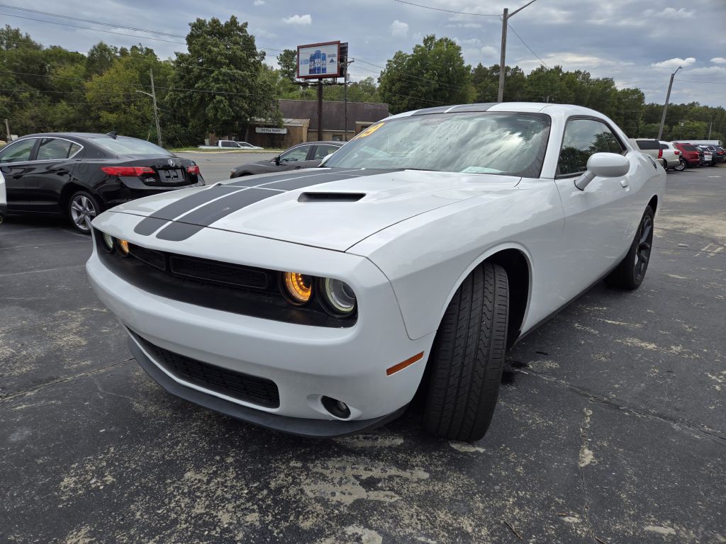 2019 Dodge Challenger Image 2