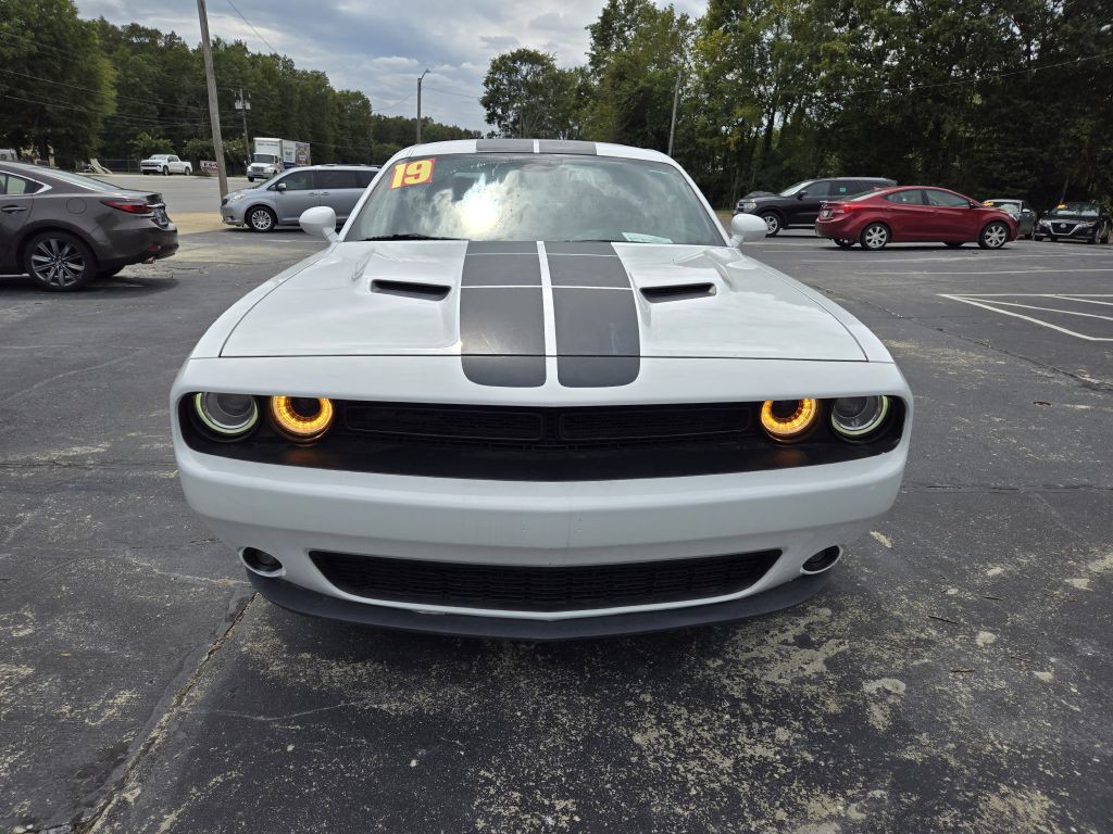 2019 Dodge Challenger Image 3