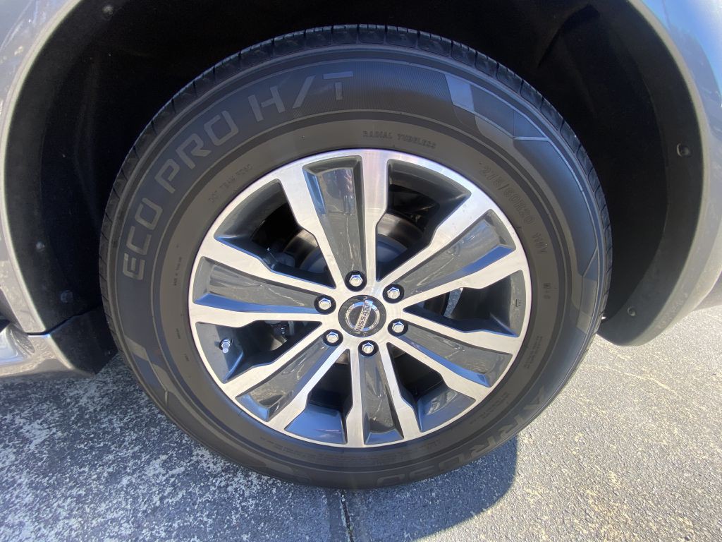 2020 Nissan Armada Image 38