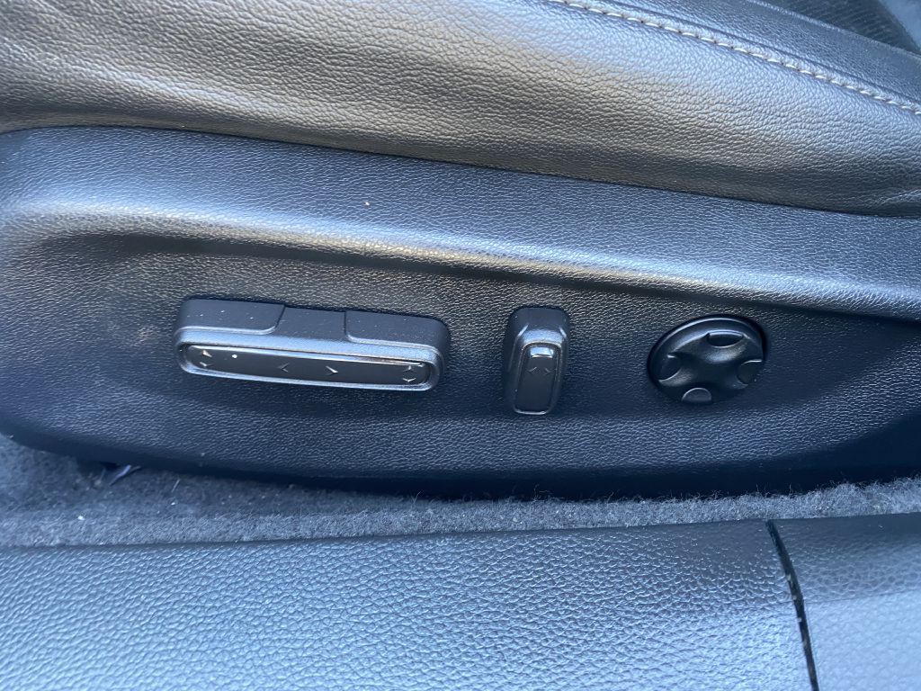 2020 Honda Accord Image 9