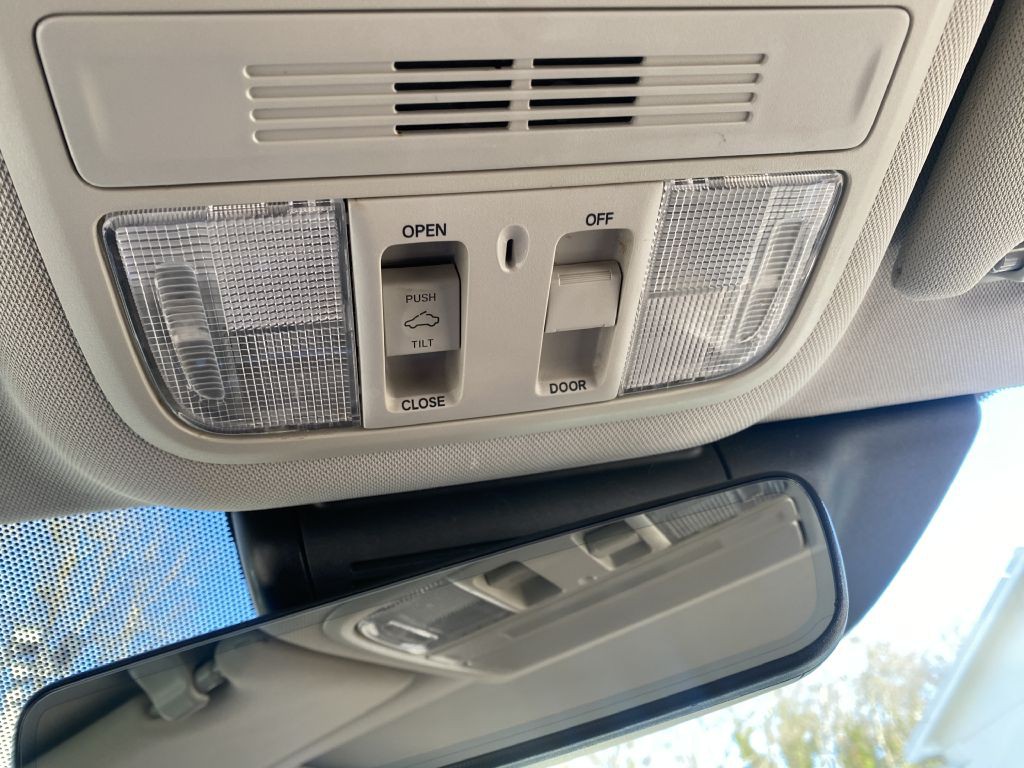 2020 Honda Accord Image 24