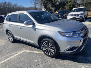 Image for 2019 Mitsubishi Outlander SEL ID: 7159883