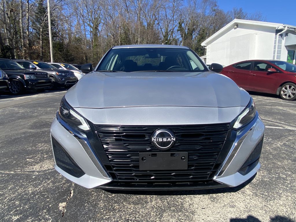 2024 Nissan Altima Image 3