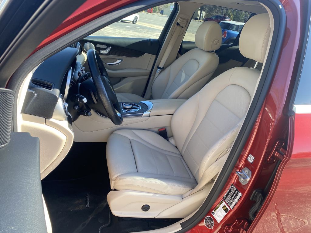 2019 Mercedes-Benz GLC-Class Image 11