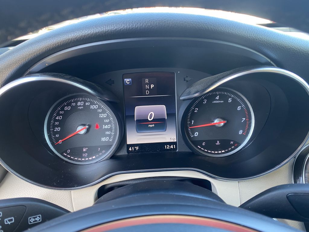 2019 Mercedes-Benz GLC-Class Image 14