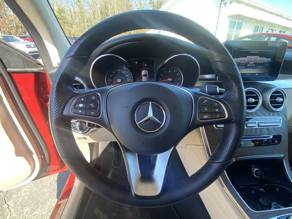 2019 Mercedes-Benz GLC-Class Image 16