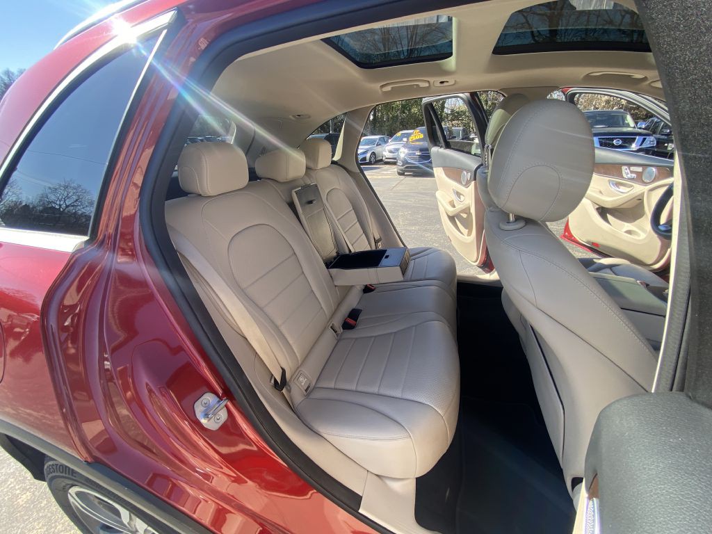 2019 Mercedes-Benz GLC-Class Image 28