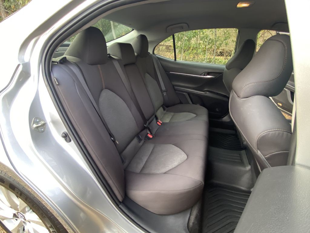 2019 Toyota Camry Image 22