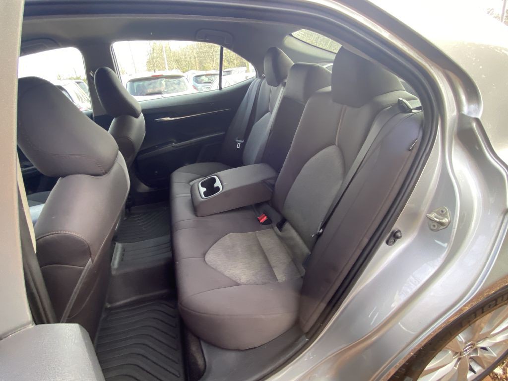 2019 Toyota Camry Image 23