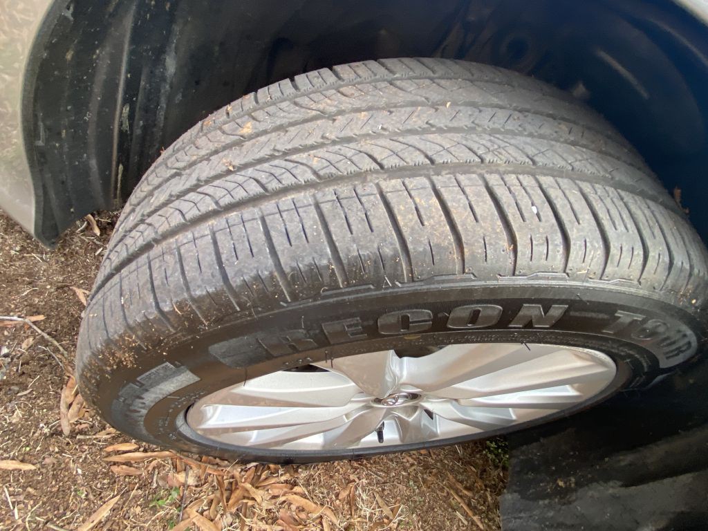 2019 Toyota Camry Image 27