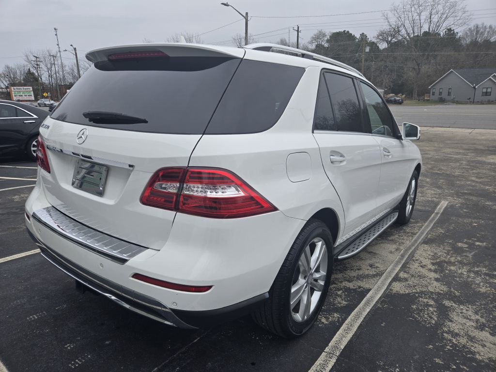 2015 Mercedes-Benz M-Class Image 5