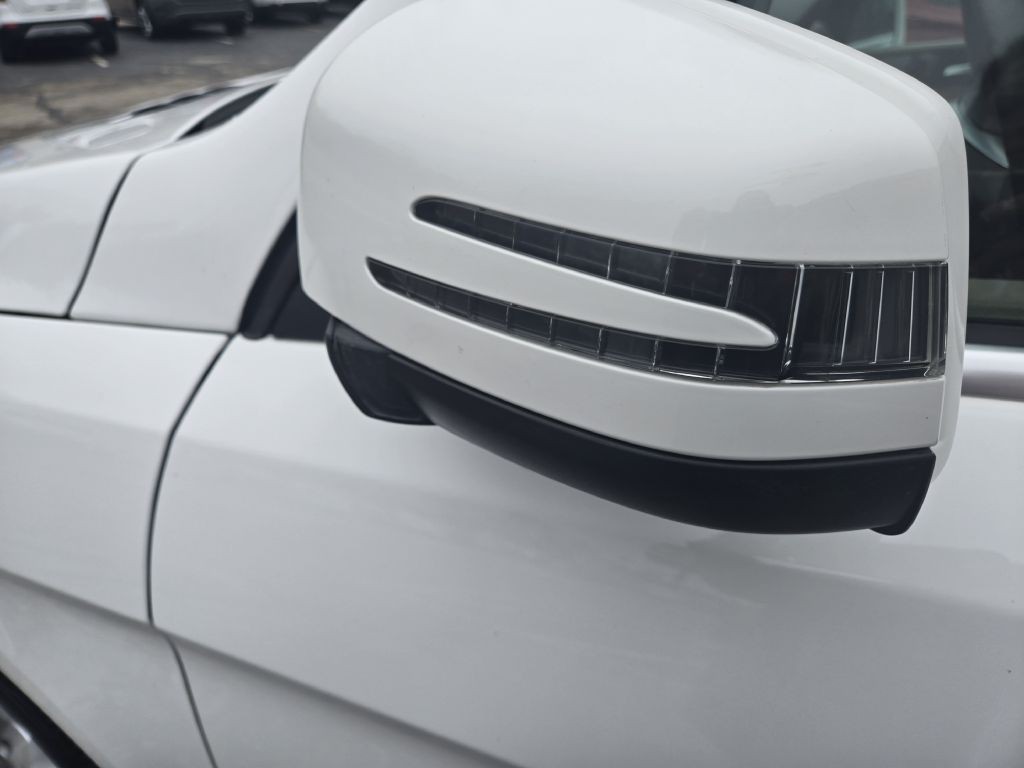 2015 Mercedes-Benz M-Class Image 12