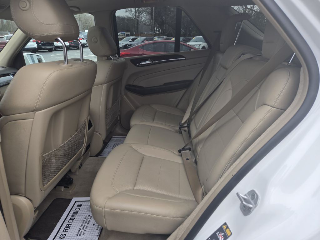 2015 Mercedes-Benz M-Class Image 18