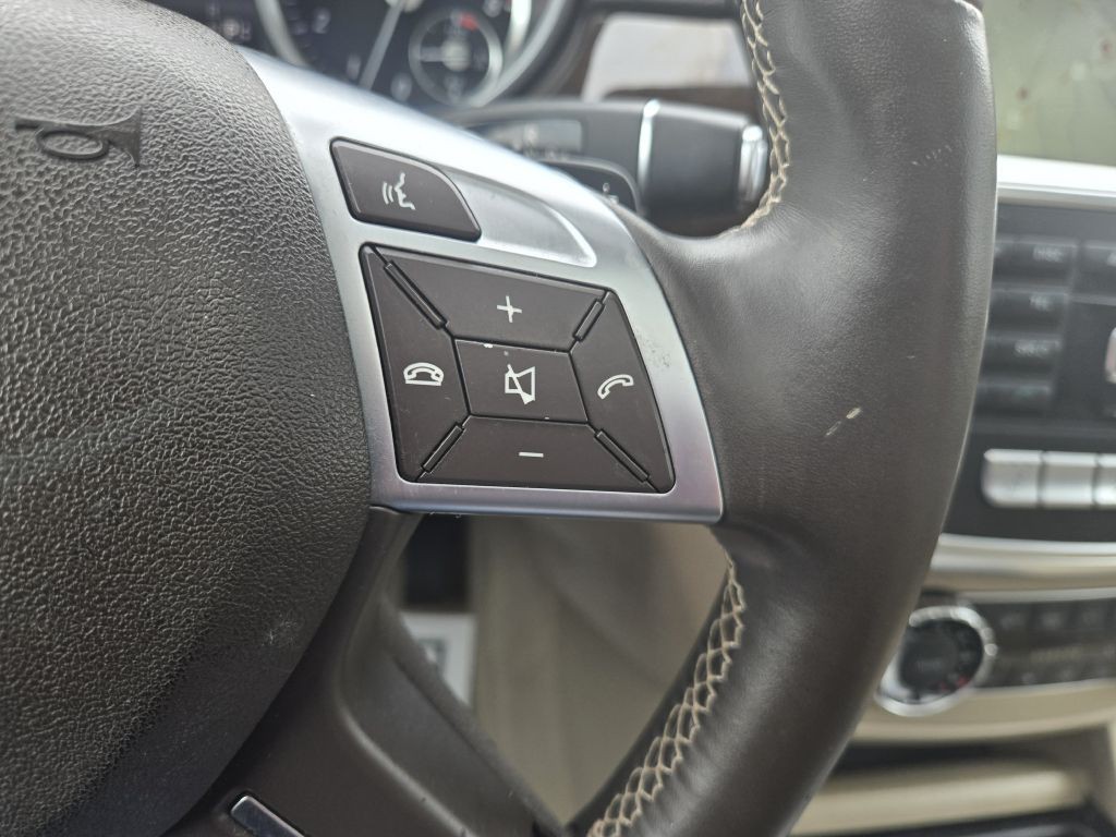 2015 Mercedes-Benz M-Class Image 24