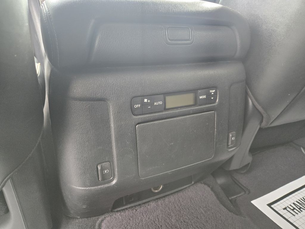 2019 Nissan Armada Image 16